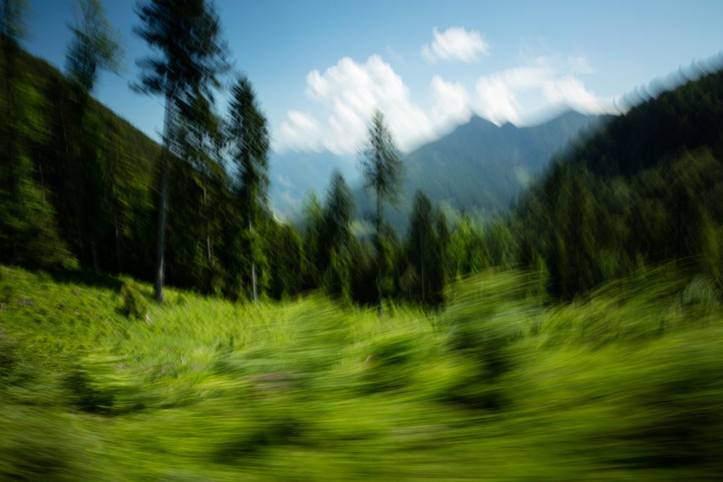 Landschaft in Bewegung Bewegungsunschärfe